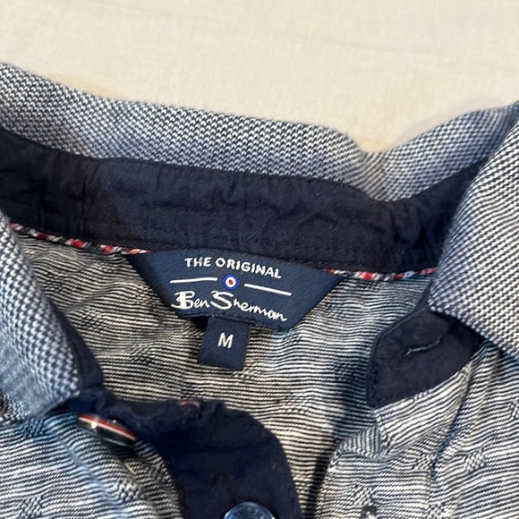 Ben Sherman Two Button Mens Short Sleeve Shirt Medium - Picture 3 of 4